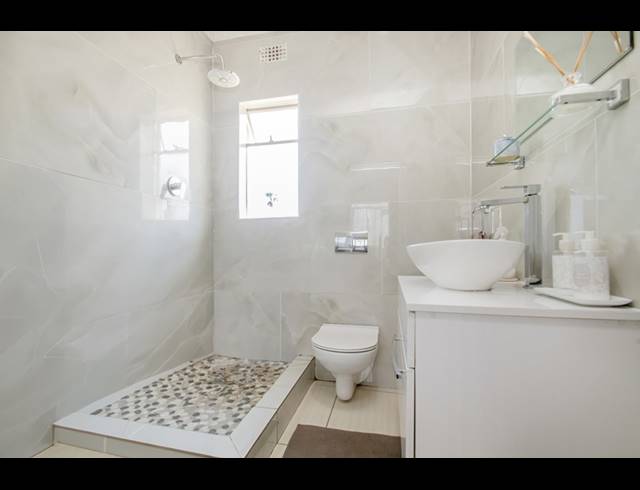 2 BEDROOM APARTMENT FOR SALE IN FLEURHOF